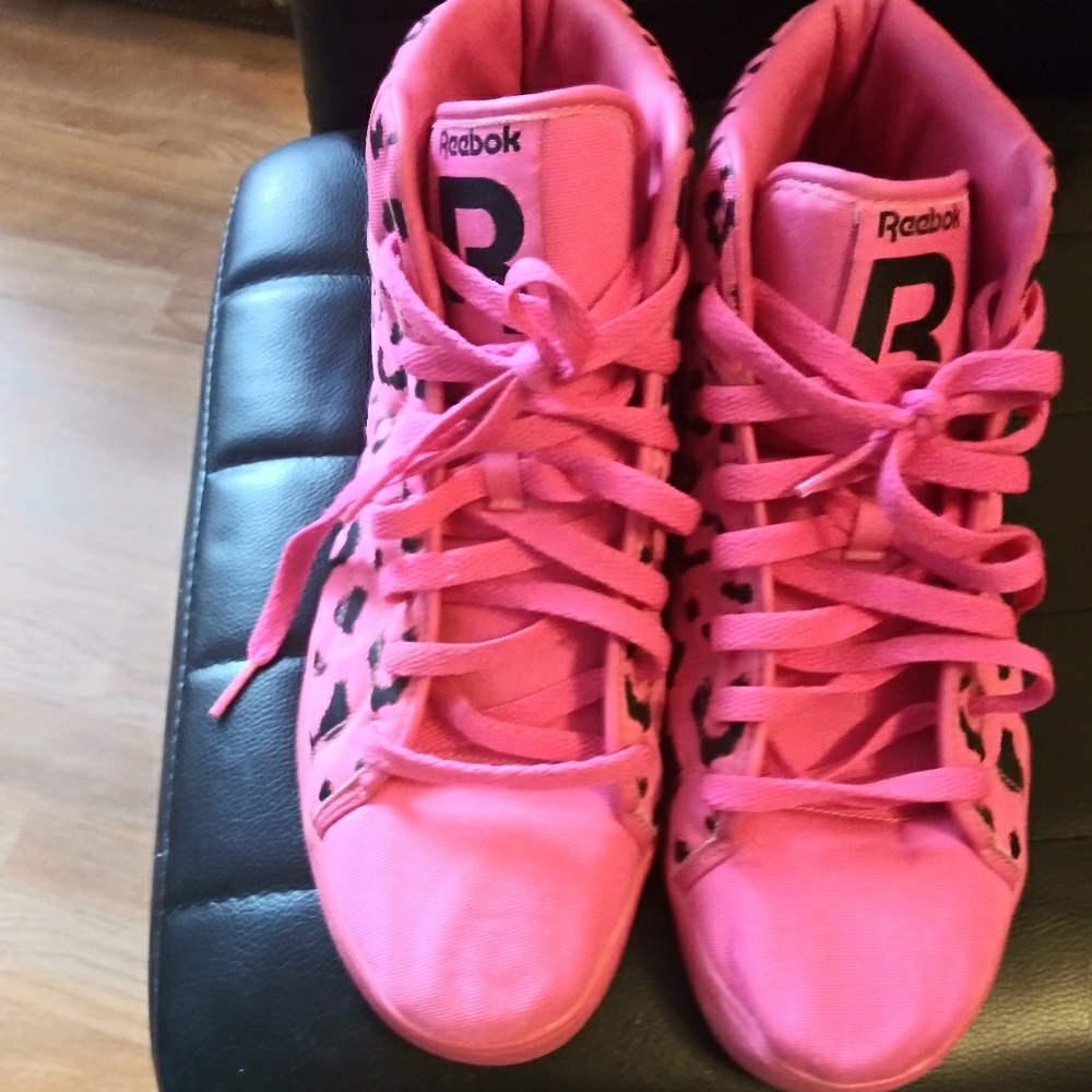 Men Reebok t raw shoes